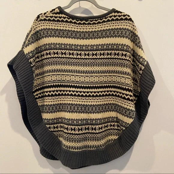 THE LIMITED Poncho Fair Isle Print Knit Medium - Picture 5 of 6